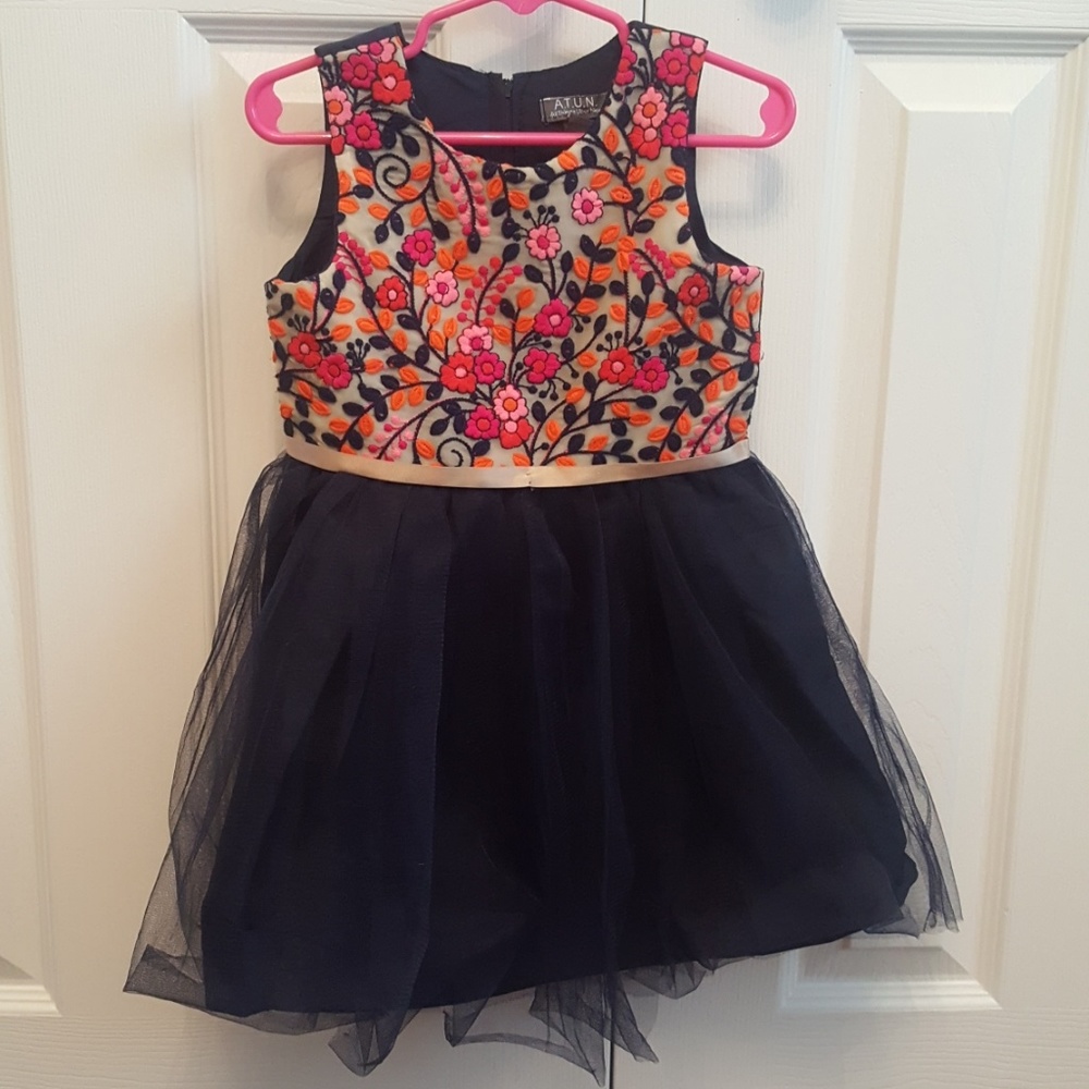 3-4T dress, only worn once